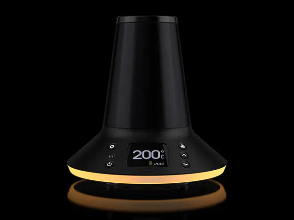 Arizer XQ2 Vaporizer with yellow light on.
