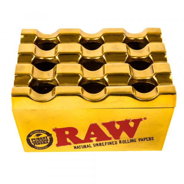 Raw Ash Regal Gold ashtray, placed.