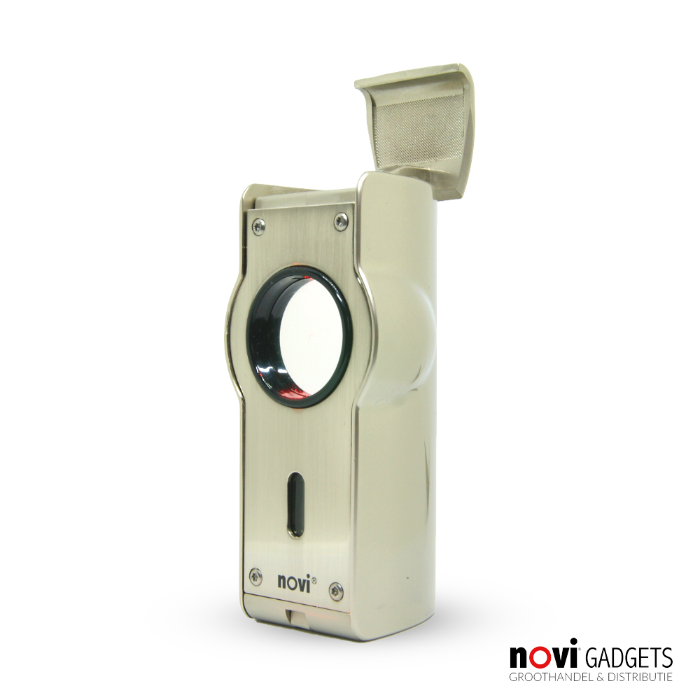 Novi Torch Supreme Lighter Metallic, standing position.